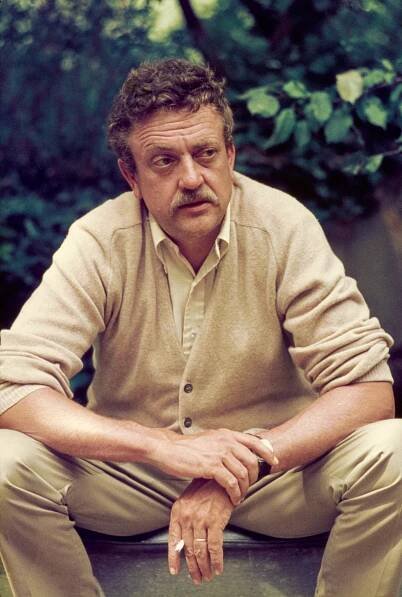 Soubor:Kurt Vonnegut by Bernard Gotfryd (1965).jpg – Wikipedie