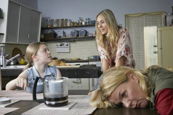Beste Schwestern - Die Paten - Z filmu - Laurena Marisol Lehrich, Sina Tkotsch, Mirja Boes