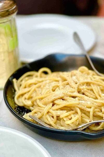 Easy Italian Cacio e Pepe Cheese Pasta