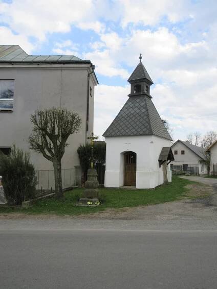 Po jarních cestách | HNĚVKOVICE