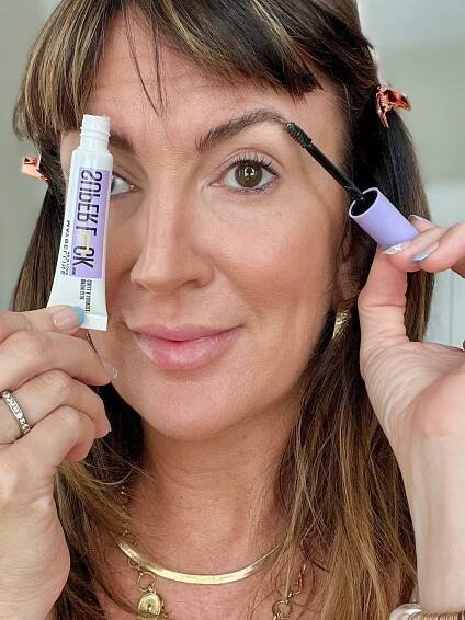 blush, lip gloss, brows, eyes, concealer,  no makeup, 