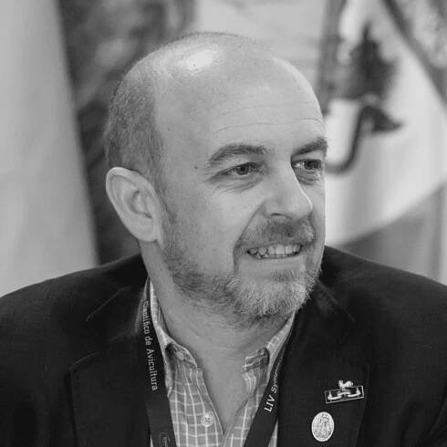 Dr. Carlos Garcés-Narro