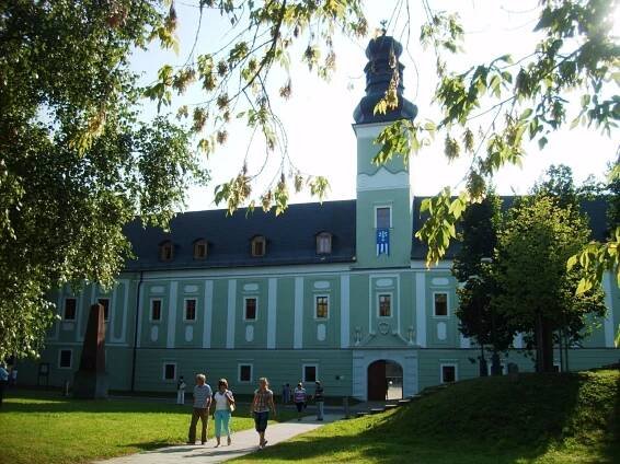 Dubnica nad Váhom - Dubnický... - Panský dvůr