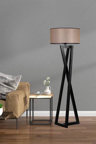 Stojací lampa MAÇKA černá a bronzová – Bydlení Snů.cz