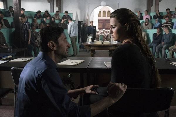 Tyran - Krize v Abudínu - Z filmu - Fares Fares, Melia Kreiling