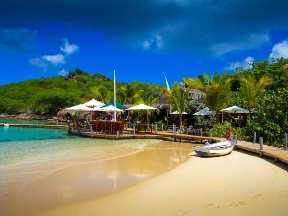 beach saint martin island
