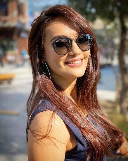 Surbhi Jyoti Photos Download