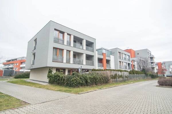 Prodej bytu 5+kk 182 m², K dálnici, Troja | Jak prodat v Praze byt