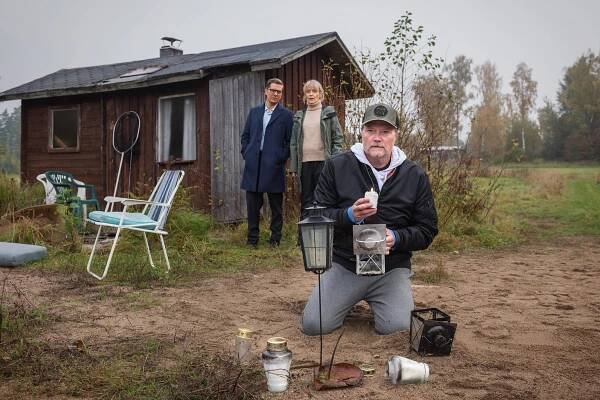 Pahan väri - Piru parka (E09) (2021)