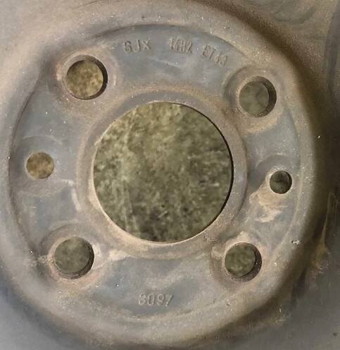 Plechový disk KFZ 6Jx14 4x98x58 ET43 - Pneucentrum Bílina