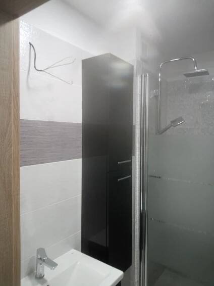 Rekonstrukce bytového jádra v paneláku Příbram