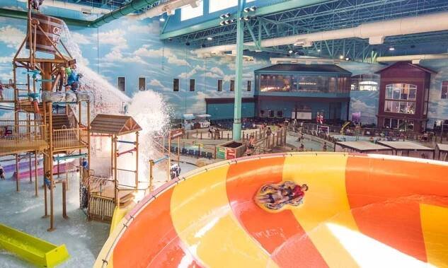 Indoor water park Chicago Illinois