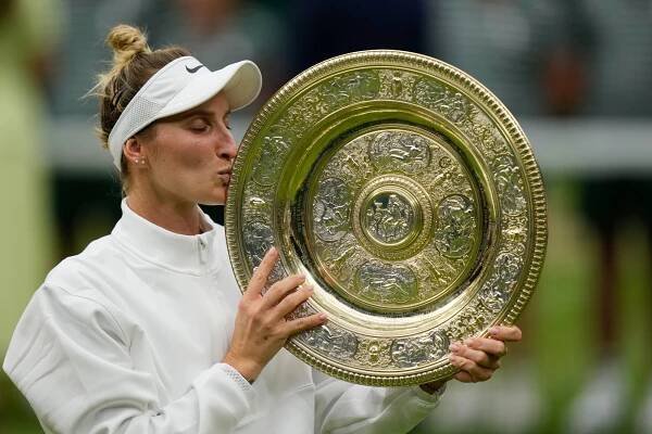 Wimbledon 2024: Toto je program Čechů a Češek