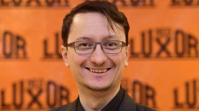 Slovenský talent Jozef Karika láká do temných hvozdů