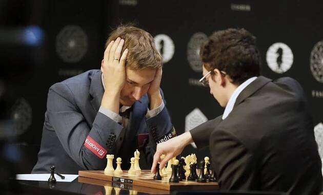 Schach-WM: Sergei Karjakin gegen Weltmeister Magnus Carlsen