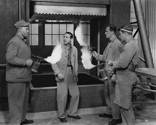 Hrubá síla - Z filmu - Howard Duff, John Hoyt