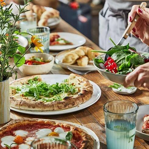 Ivo GRANDIČ - Domácí potřeby - Tefal - Tefal Pizza Pronto JM4130 plynová pec na pizzu s otočným kamenem