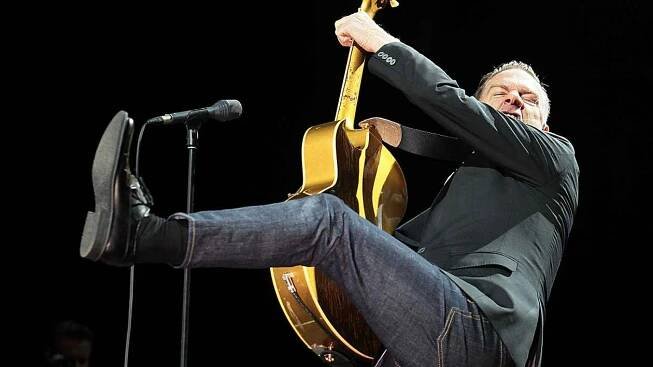 Bryan Adams přijede do Hradce Králové.