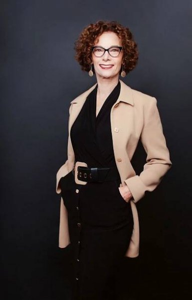 Debbie Miller Valparaiso Real Estate Broker