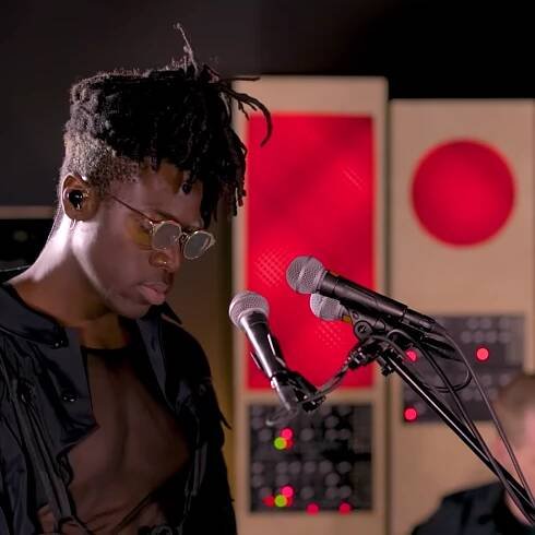 Darian Thomas - Moses Sumney: Moog Session