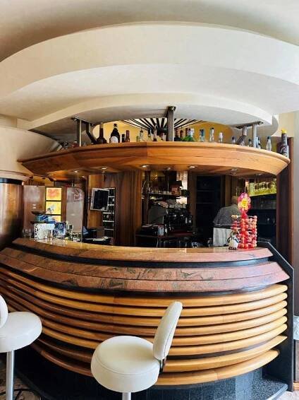 Bar/salonek