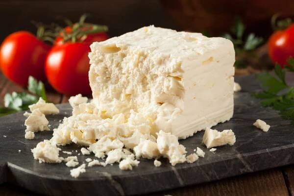 Léto budiž naloženo! Tofu feta je skvělá alternativa nejen pro vegany 2