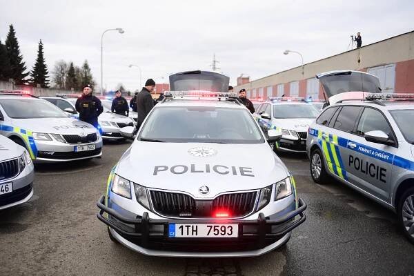 Policie od noci zasahuje proti extremistům spojeným s boji na Ukrajině