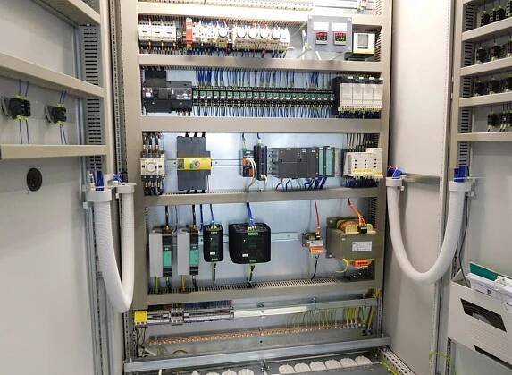 Výroba rozvaděčů - ELEXIM - ElektrotechnikaELEXIM – Elektrotechnika