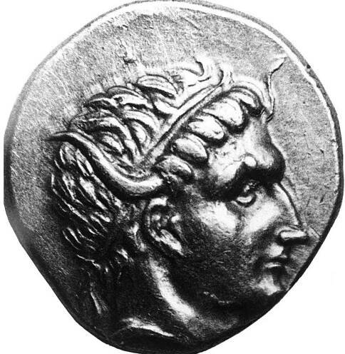 (PDF) Horned Deities of Hatra. Meaning and Origin of a Hybrid Phenomenon, in Mesopotamia 50 (2015), 243-260