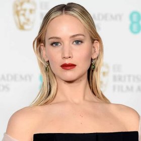 Who's Jennifer Lawrence? Wiki: Net Worth, Mother, Car, Brother, Husband