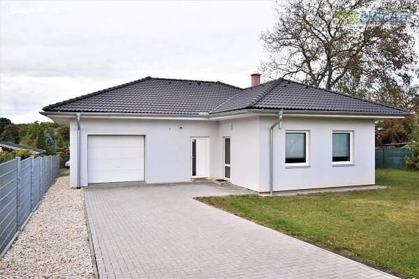 Českobrodská, Mukařov - Žernovka, okres Praha-východ