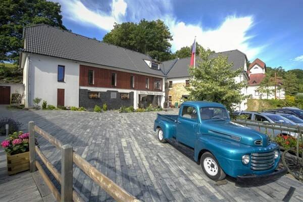 Pohled na parkoviště Relax Pension Schönwald | RELAX PENSION SCHÖNWALD - Budišov nad Budišovkou - Podlesí