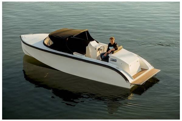 motorova lod 630 2