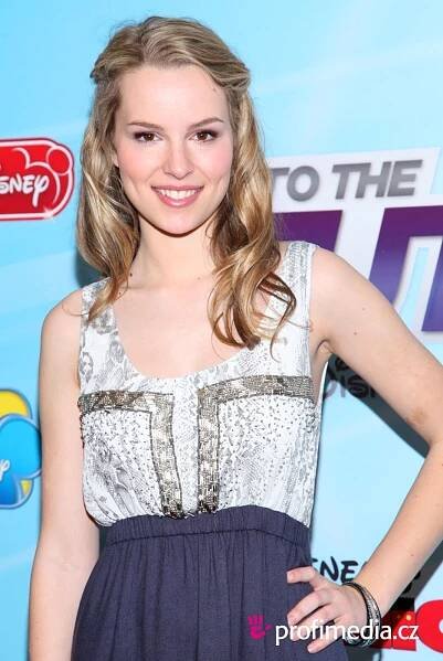 Brigit Mendler - celebrity účes - HappyHair
