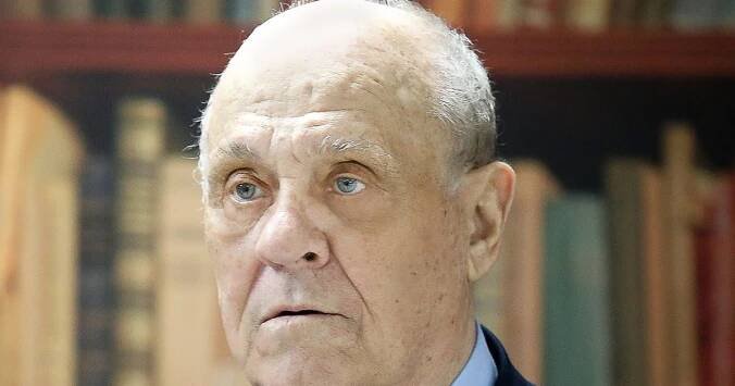 Na následky koronaviru zemřel slavný sovětský a ruský herec a režisér Vladimíř Meňšov. Bylo mu 81 let