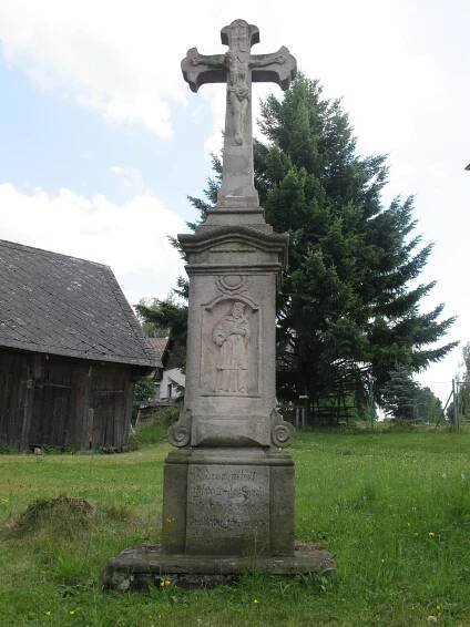 Krucifix Rváčov 01.JPG