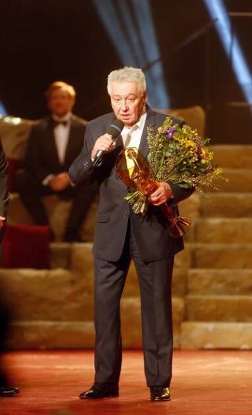Celebrity oplakávají Josefa Zímu (†92): Klidný let mu přeje Žilková, Dejdar i Šinkorová