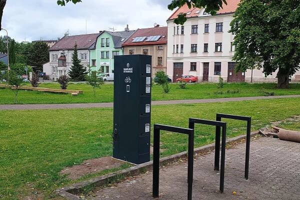 Nabíjecí stanice pro elektrokola a mobilní zařízení foto 1