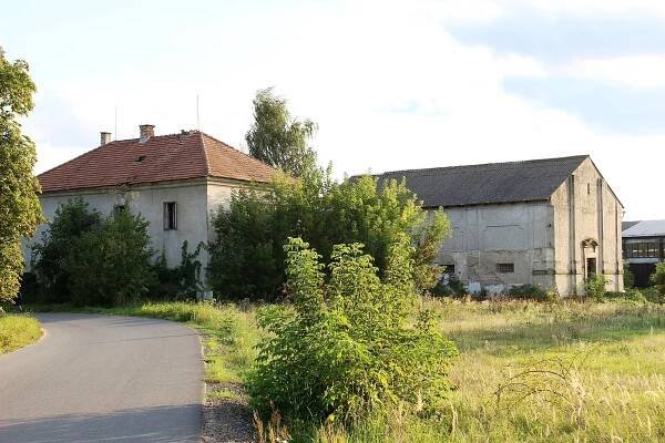 Soubor:Karlov u Byšiček 03.jpg