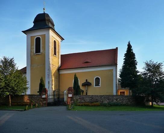 Soubor:Kostel Zdislavice.jpg – Wikipedie