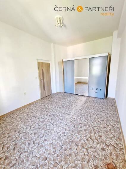Pronájem světlého bytu 3+1, gen.Svobody, Teplice