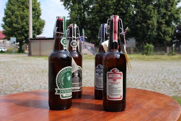 Legionářské pivo ze Žamberku - pivo s čepicí - ČsOL - ČsOL
