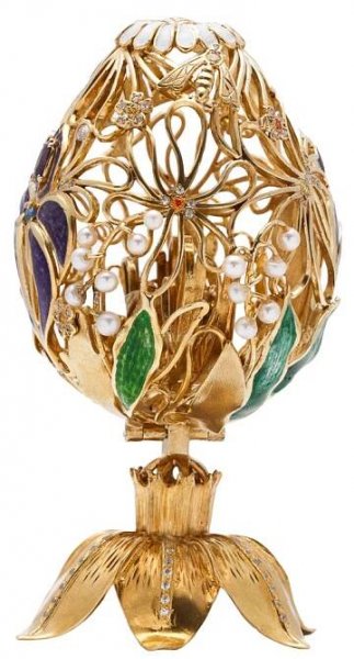 Originální klenot na téma Jaro se zlatou uncovou mincí Gustav Fabergé proof | Česká mincovna