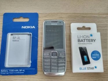 Nokia E52  - Mobily a chytrá elektronika