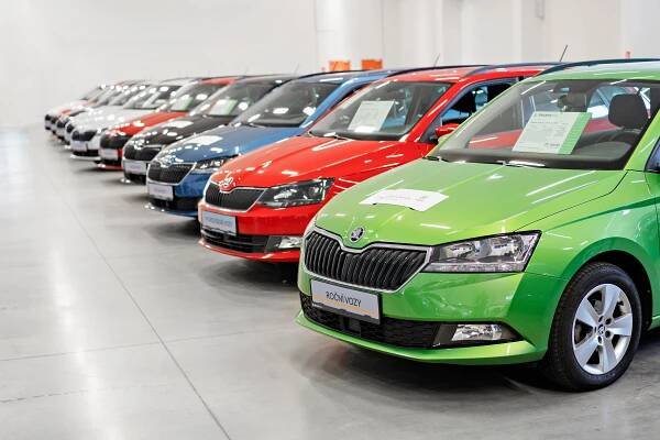 Program ŠKODA Plus loni upevnil pozici jedničky v prodeji ojetin, téměř 56 000 vozů znamenalo 4% růst | Kurzy.cz