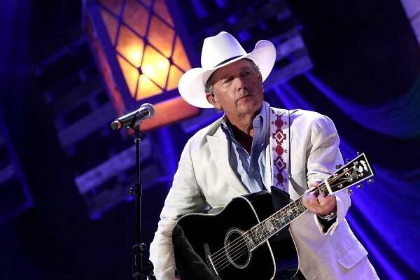 31 Years Ago: George Strait Stars in 'Pure Country'