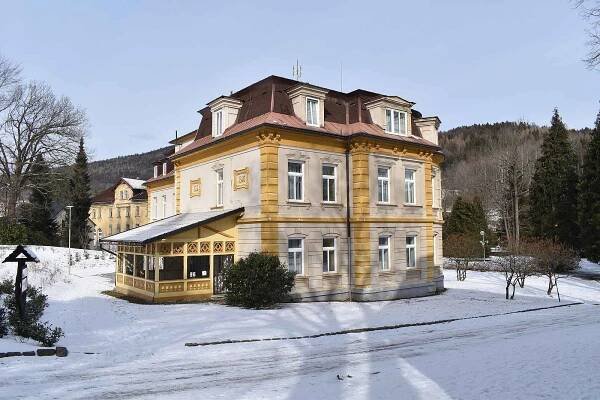 Schrothovy léčebné lázně 