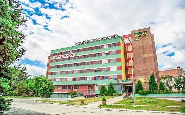 Jižní Morava: Hodonín v Hotelu Panon *** s polopenzí a balíčkem různých slev + možnost degustace - 24travel.cz