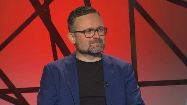 Europoslanci kritizují Jourovou. Působila jako zametačka pana Babiše, rýpl si Peksa