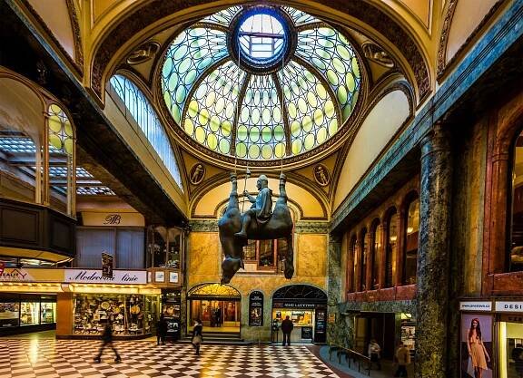 Palác Lucerna